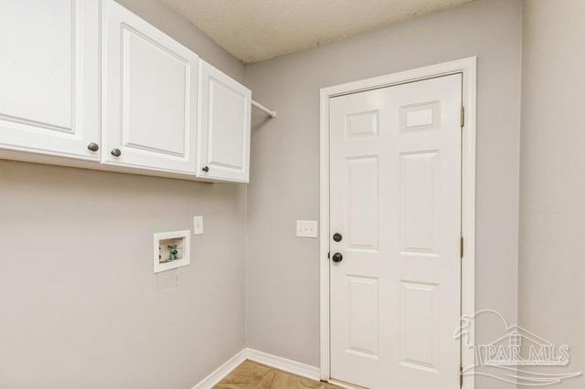 6531 Bellingham St, Navarre, FL 32566