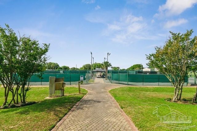 6531 Bellingham St, Navarre, FL 32566
