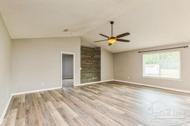 6531 Bellingham St, Navarre, FL 32566