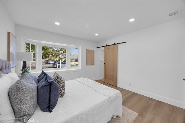 23175 La Vaca, Lake Forest, CA 92630