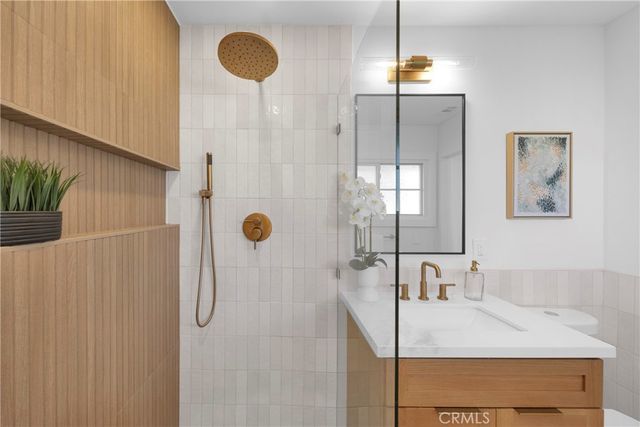 23175 La Vaca, Lake Forest, CA 92630