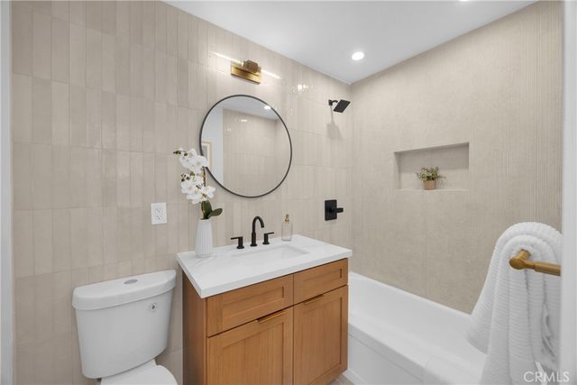 23175 La Vaca, Lake Forest, CA 92630