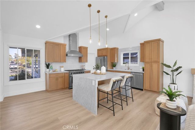 23175 La Vaca, Lake Forest, CA 92630