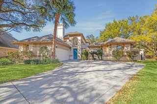 311 Lake Bend Drive, Sugar Land, TX 77479