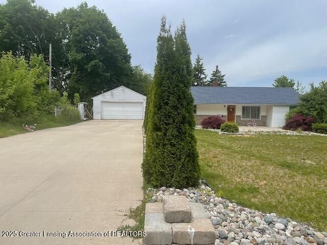 4022 Stabler Street, Lansing, MI 48910