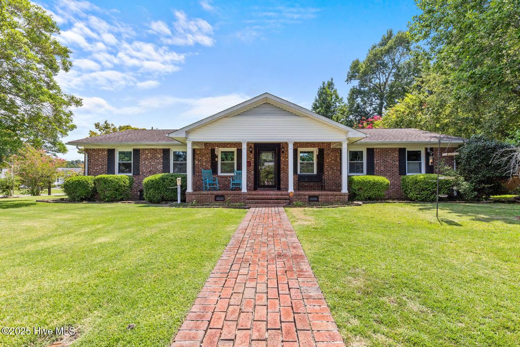 213 Deborah Place, Jacksonville, NC 28540