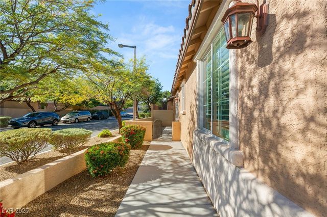 957 Ambrosia Drive, Las Vegas, NV 89138