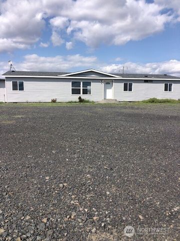 20996 SE RD 2, Warden, WA 98857
