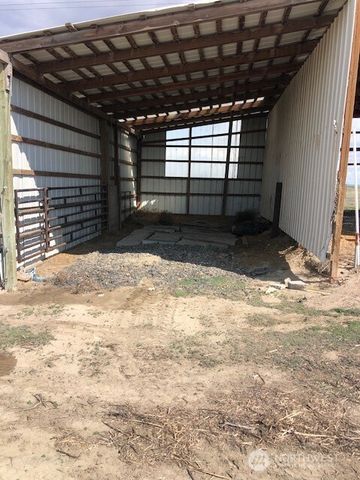 20996 SE RD 2, Warden, WA 98857