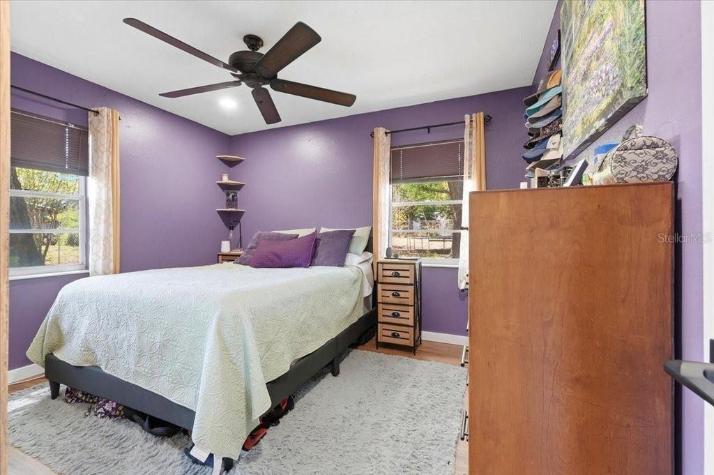 Image 11 of property listing at 215 CARLA ANN COURT, Auburndale, FL 33823
