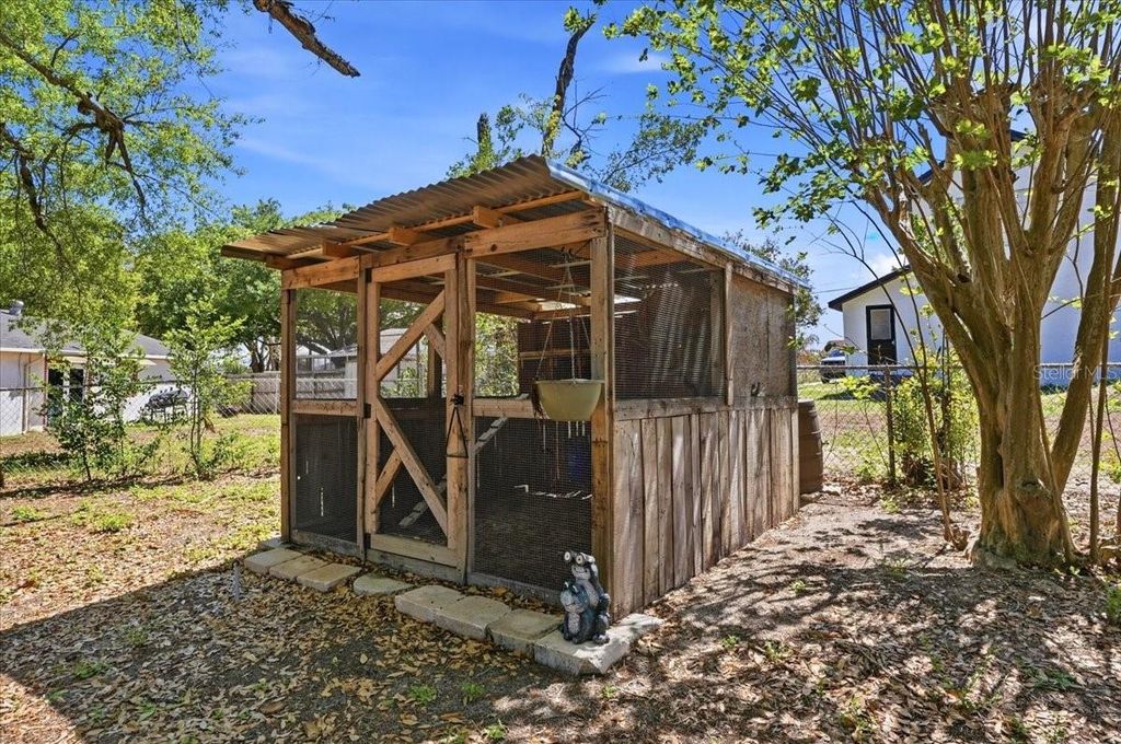 Image 34 of property listing at 215 CARLA ANN COURT, Auburndale, FL 33823