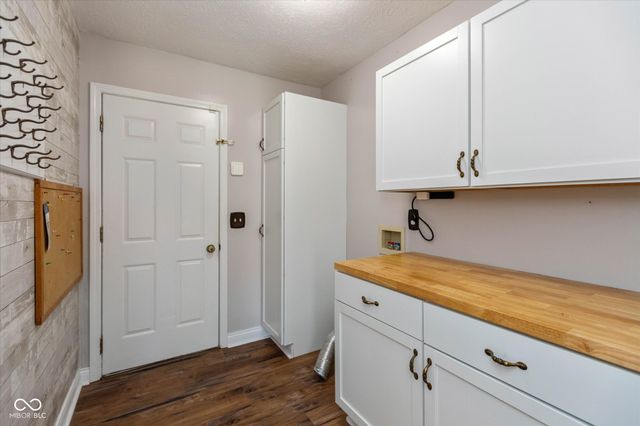 10728 Regis Court, Indianapolis, IN 46239