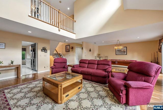 702 Holly Court T125, Norwood, NJ 07648