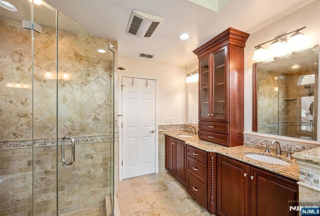 702 Holly Court T125, Norwood, NJ 07648