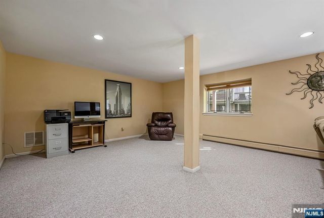 702 Holly Court T125, Norwood, NJ 07648