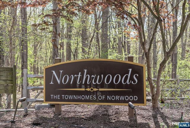 702 Holly Court T125, Norwood, NJ 07648