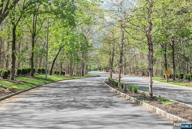 702 Holly Court T125, Norwood, NJ 07648