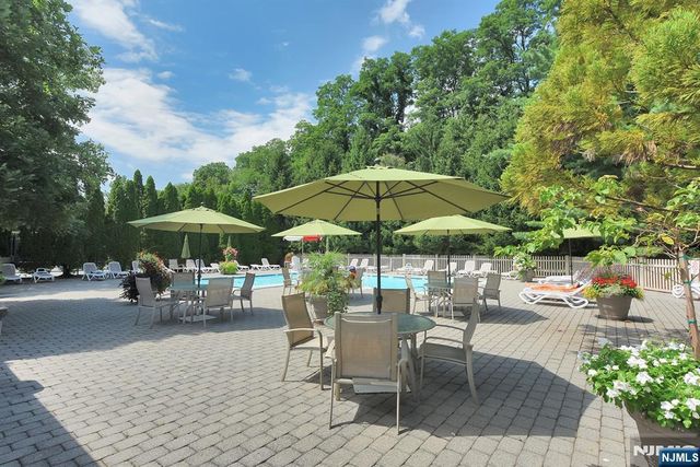 702 Holly Court T125, Norwood, NJ 07648