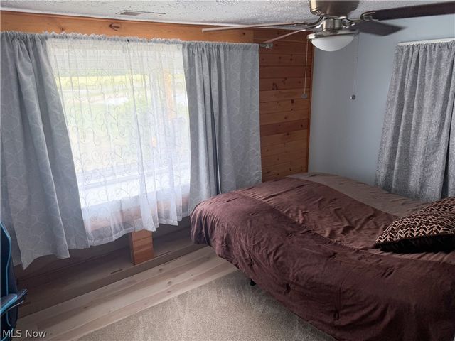 2807 Warren Burton Road, Southington, OH 44470