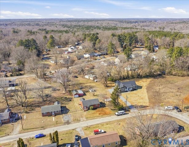 4122 Lee Dr, North Dinwiddie, VA 23803