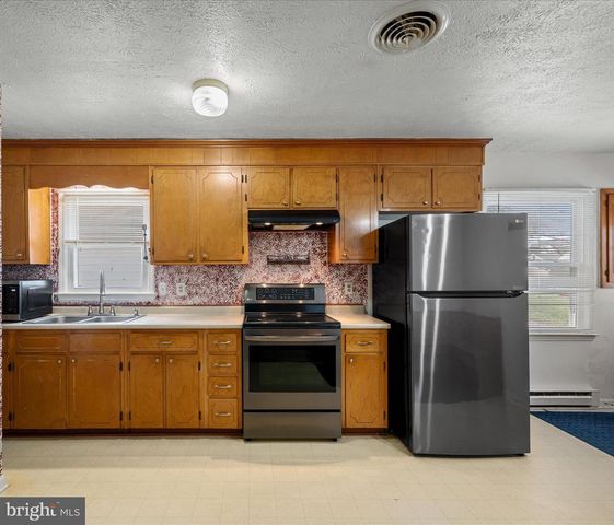 2301 TOWER AVE, Winchester, VA 22601
