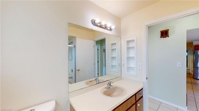 3819 SE 12th AVE, Cape Coral, FL 33904