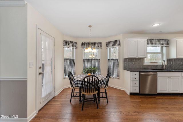 32 Bancker Avenue, Glenville, NY 12302