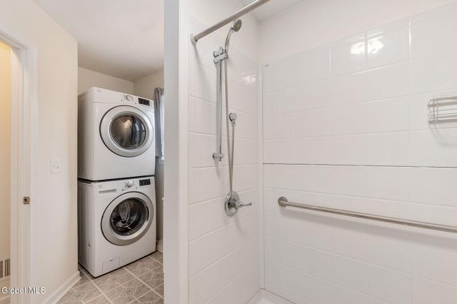 32 Bancker Avenue, Glenville, NY 12302