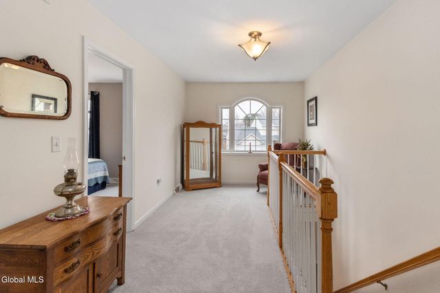 32 Bancker Avenue, Glenville, NY 12302