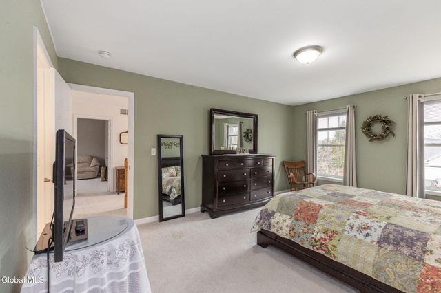 32 Bancker Avenue, Glenville, NY 12302