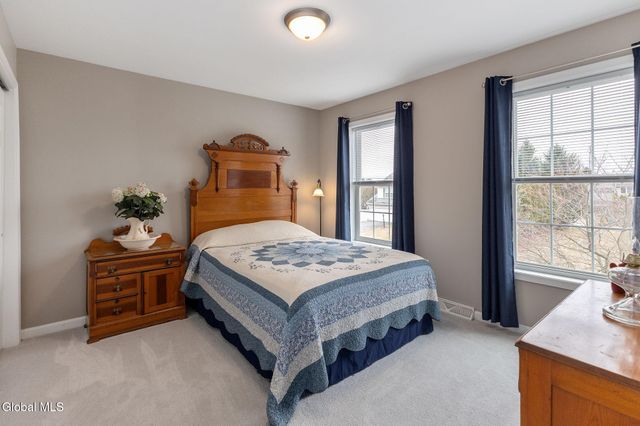 32 Bancker Avenue, Glenville, NY 12302