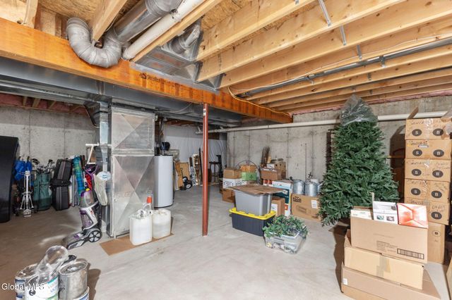 32 Bancker Avenue, Glenville, NY 12302