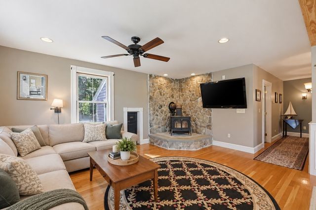 40 Lydon, Norwood, MA 02062