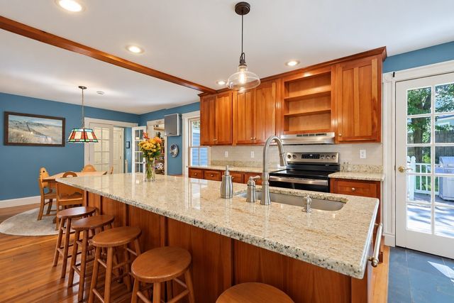 40 Lydon, Norwood, MA 02062