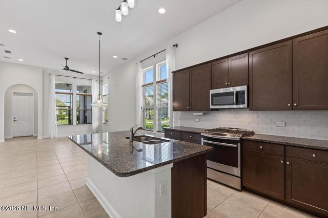 596 TOWN PLAZA Avenue, Ponte Vedra, FL 32081