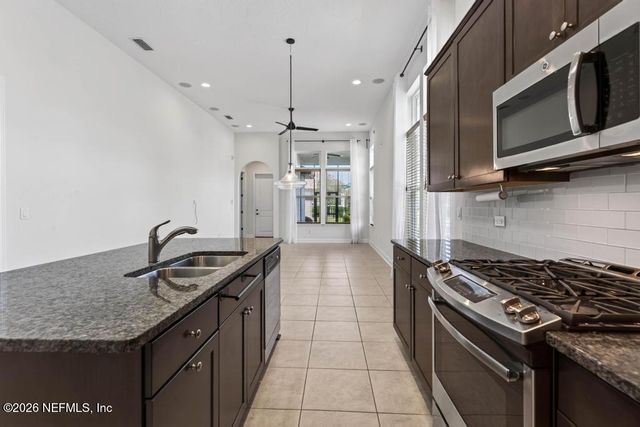 596 TOWN PLAZA Avenue, Ponte Vedra, FL 32081