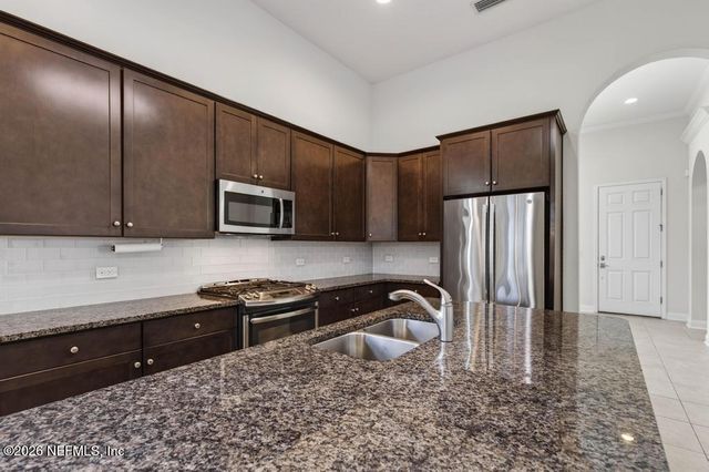 596 TOWN PLAZA Avenue, Ponte Vedra, FL 32081