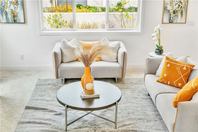 141 Sawbuck, Irvine, CA 92618