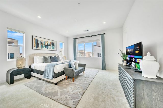 141 Sawbuck, Irvine, CA 92618