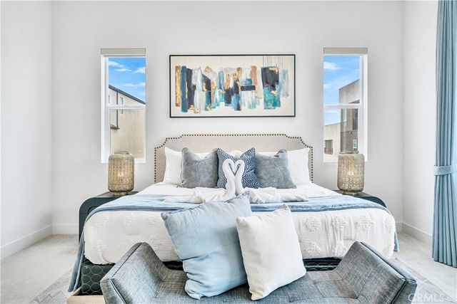 141 Sawbuck, Irvine, CA 92618