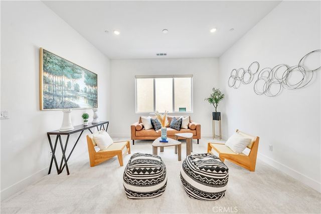 141 Sawbuck, Irvine, CA 92618