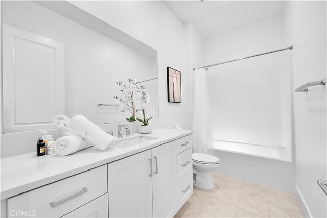 141 Sawbuck, Irvine, CA 92618