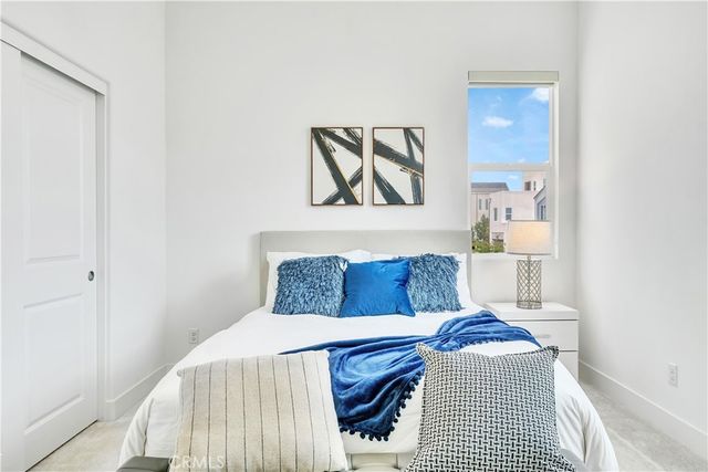 141 Sawbuck, Irvine, CA 92618