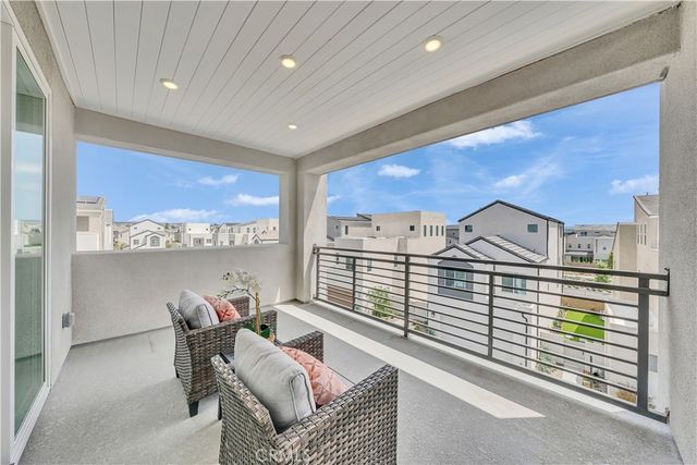 141 Sawbuck, Irvine, CA 92618