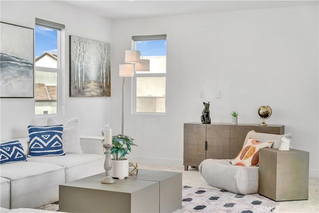 141 Sawbuck, Irvine, CA 92618