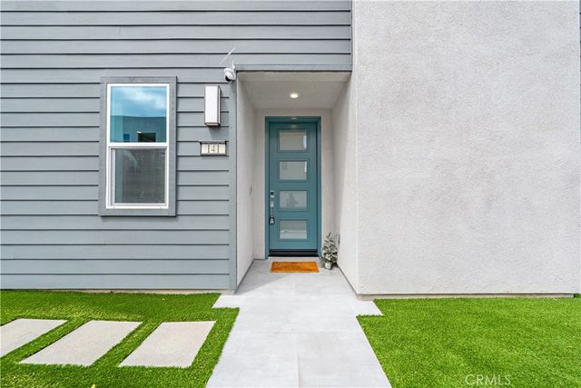 141 Sawbuck, Irvine, CA 92618