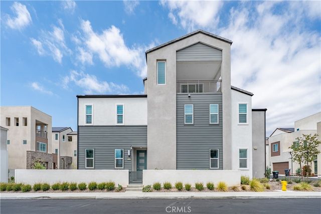 141 Sawbuck, Irvine, CA 92618
