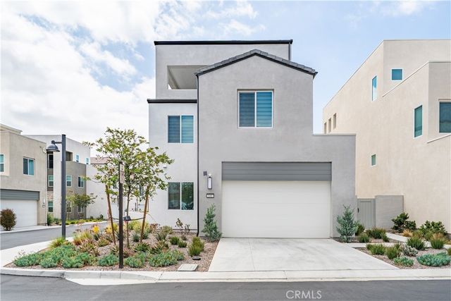 141 Sawbuck, Irvine, CA 92618