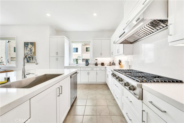 141 Sawbuck, Irvine, CA 92618