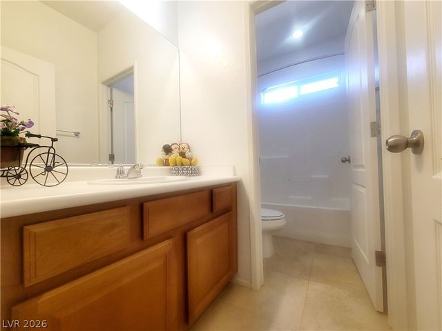 7492 Perla Del Mar Avenue, Las Vegas, NV 89179